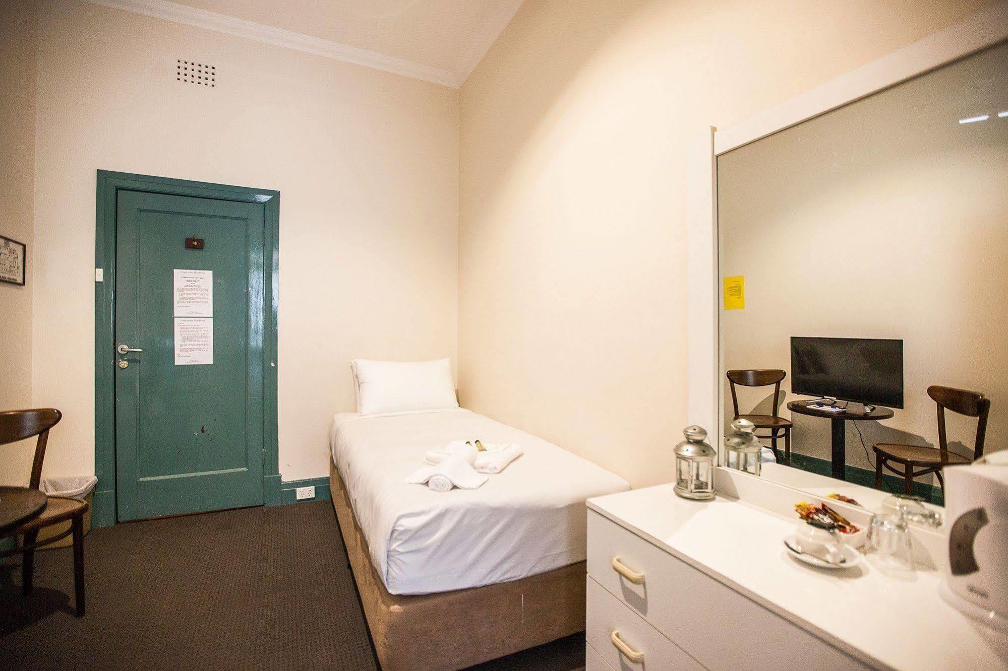Captain Stirling Hotel Perth Esterno foto