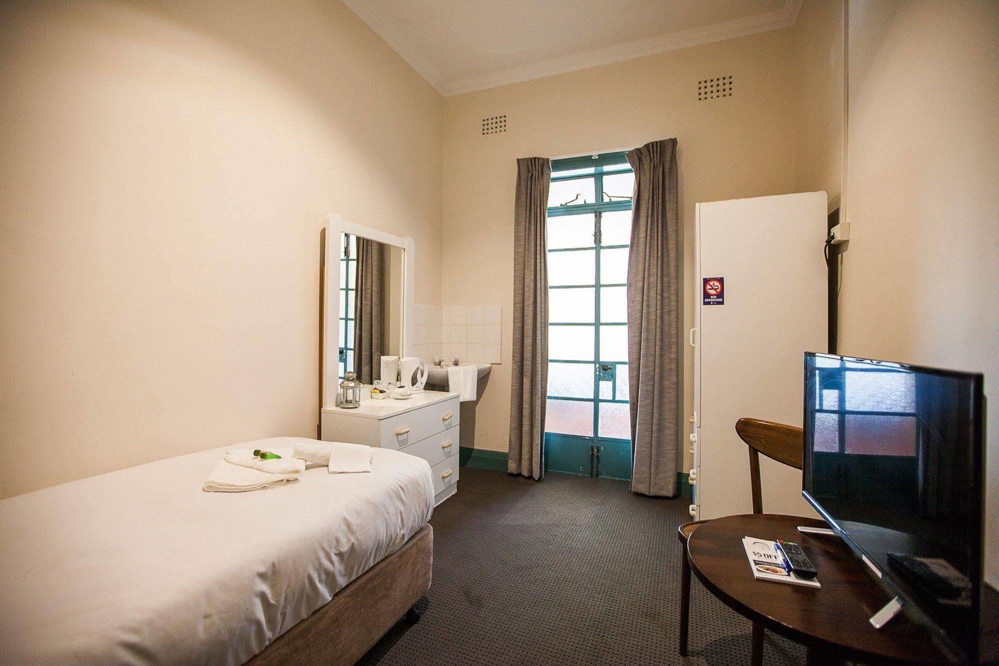 Captain Stirling Hotel Perth Esterno foto