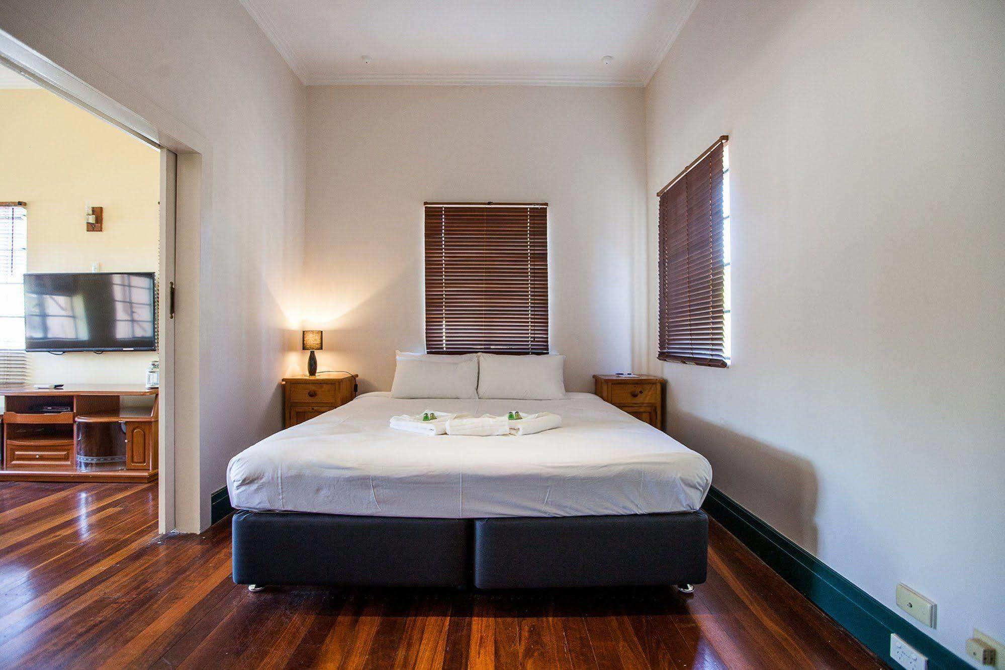 Captain Stirling Hotel Perth Esterno foto